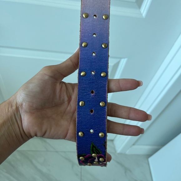 Ed Hardy Leather Belt – Ombre Blue & Pink Studded – Size M - Picture 3 of 8